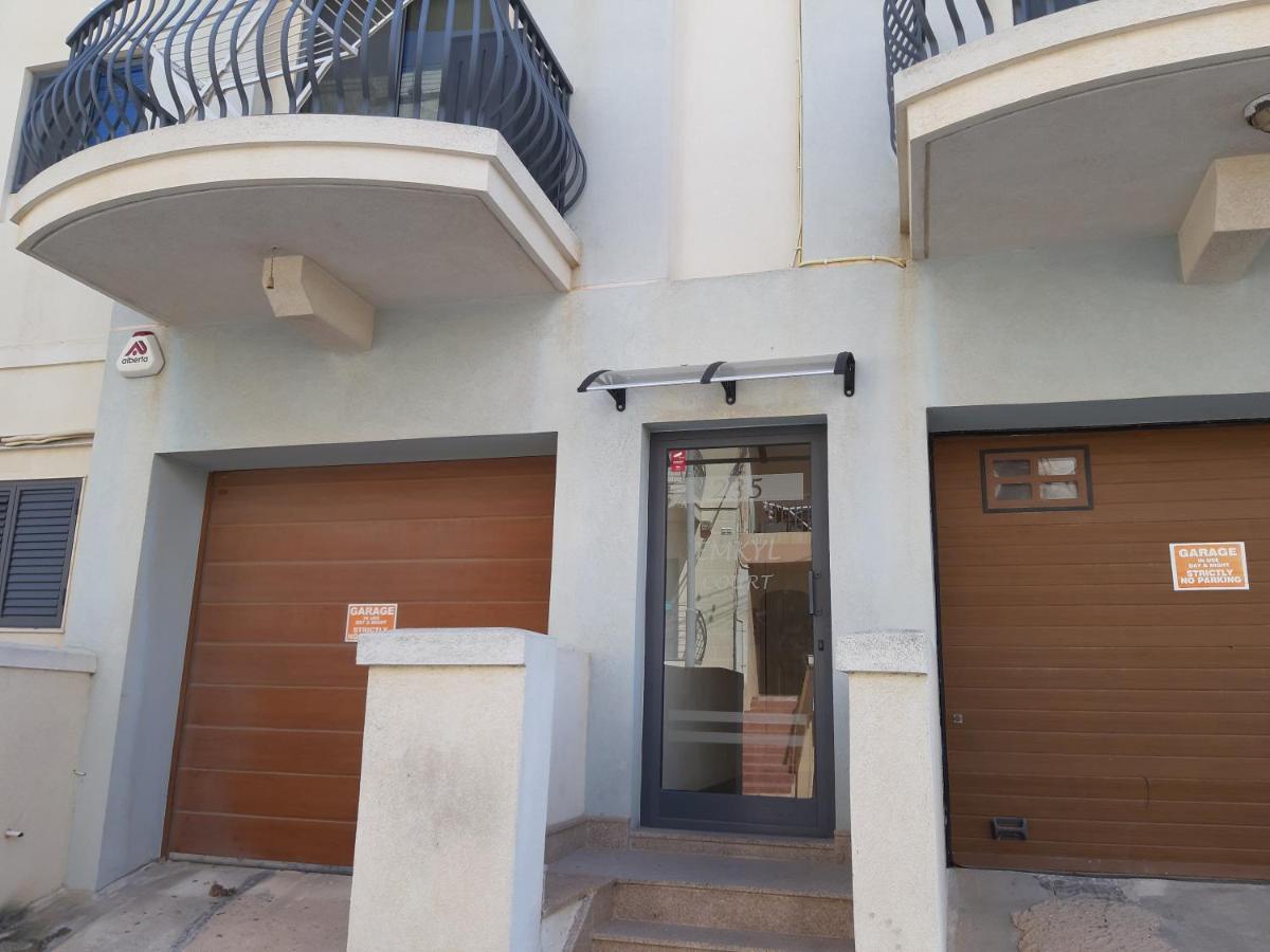 Penthouse 2 Apartment Marsaskala Bagian luar foto